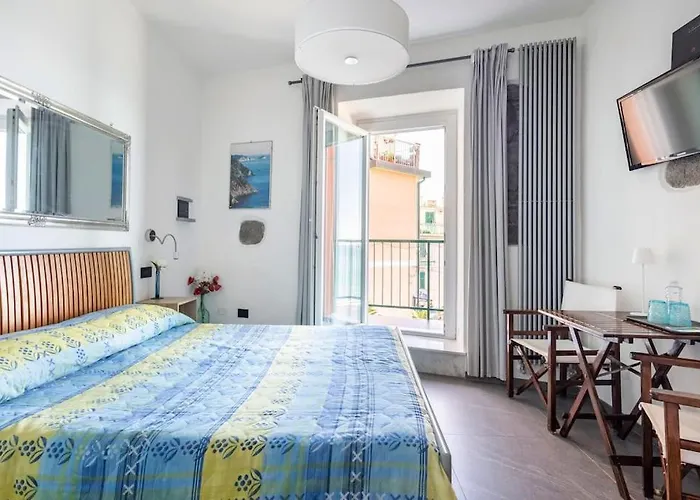 Alberta Манарола